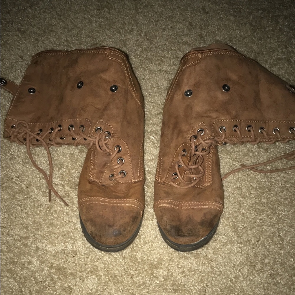 Boots - Picture 2 of 2